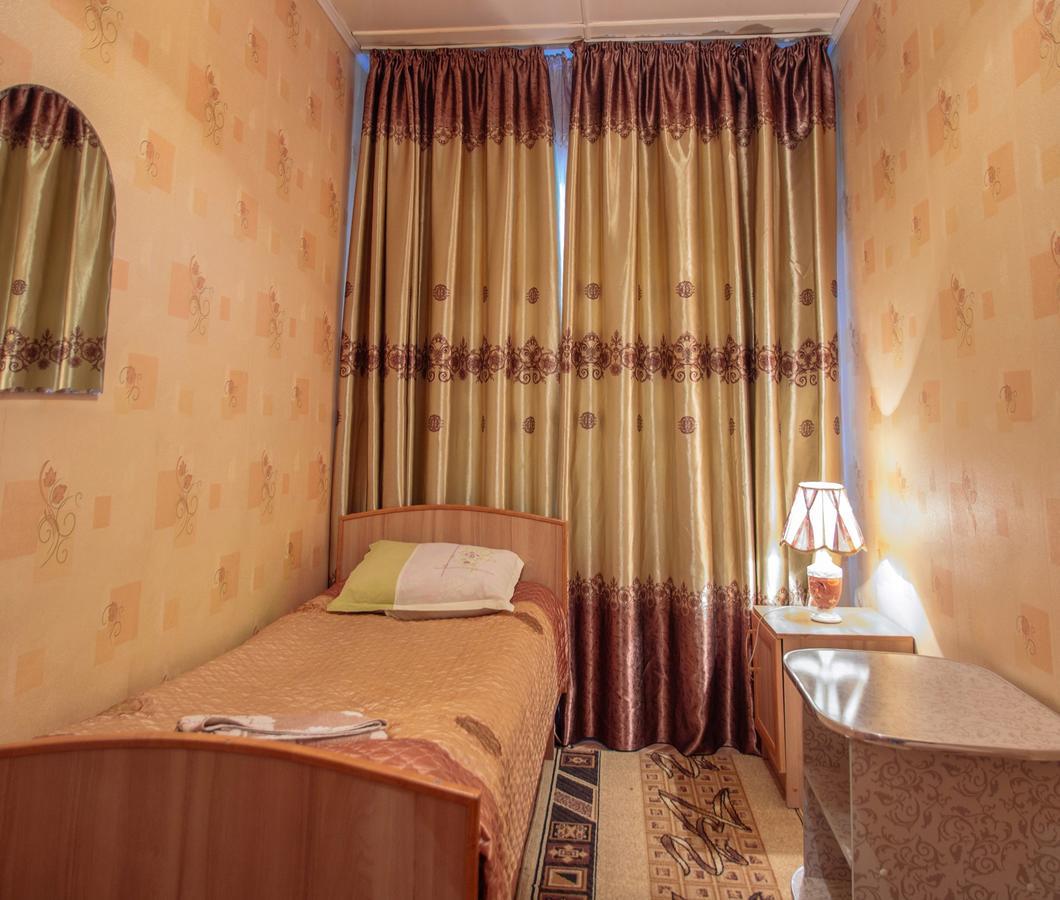 Enirest Hotel Каракол Екстериор снимка