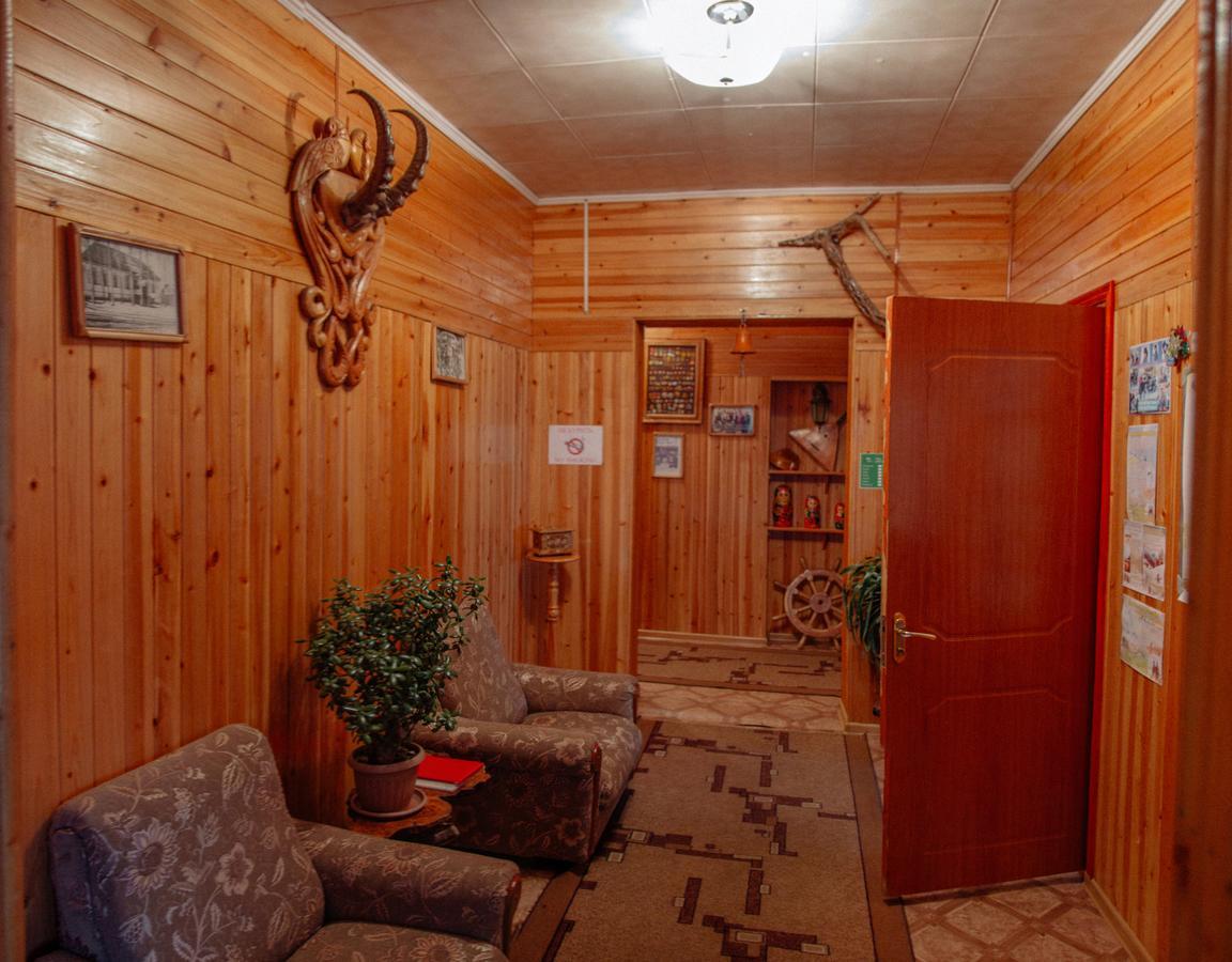 Enirest Hotel Каракол Екстериор снимка
